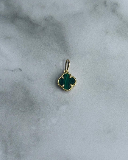 Dije casting trebol verde / 1,06 Gr / Oro amarillo 18k