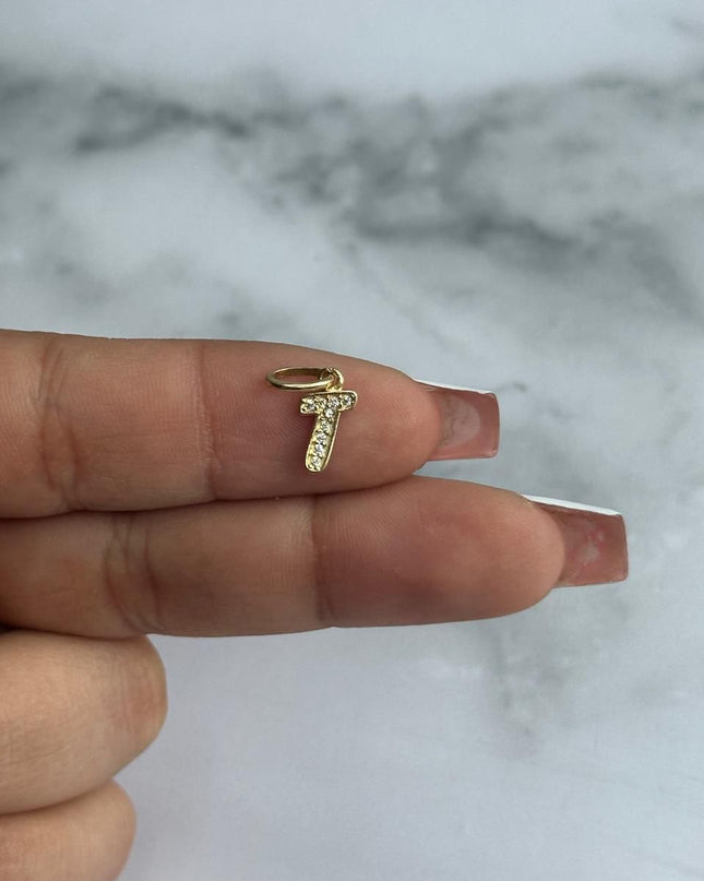 Dije casting letra T / 0,52 Gr / Oro amarillo 18k