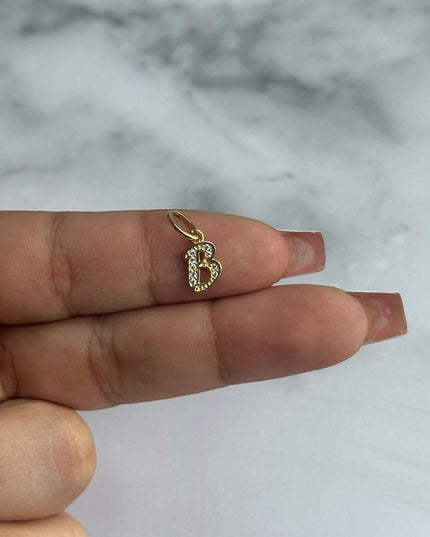 Dije casting letra B / 0,71 Gr / Oro amarillo 18k