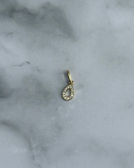 Dije casting letra O / 0,50 Gr / Oro amarillo 18k
