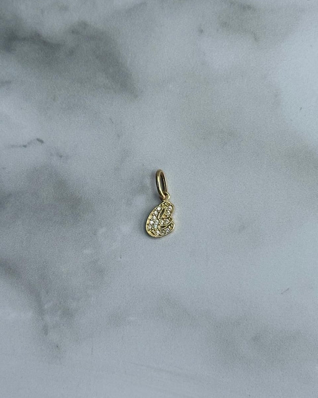 Dije casting letra E / 0,80 Gr / Oro amarillo 18k