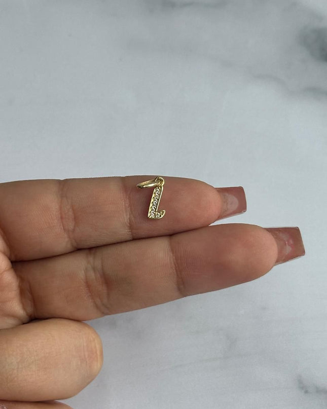 Dije casting letra L / 0,51 Gr / Oro amarillo 18k