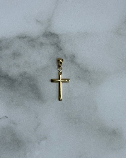 Dije cruz lisa / 0,66 Gr / Oro amarillo 18k