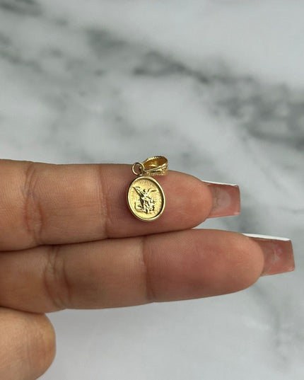 Dije san miguel arcangel doble cara / 0,61 Gr / 1,2 Cm / Oro amarillo 18k
