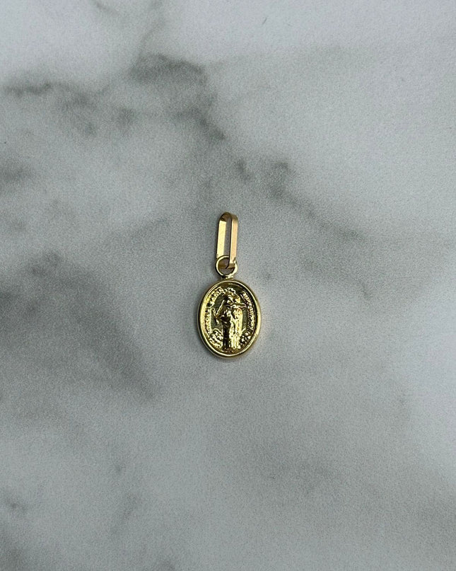 Dije virgen auxiliadora / 0,61 Gr / Oro amarillo 18k