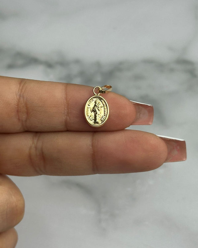 Dije virgen auxiliadora / 0,61 Gr / Oro amarillo 18k