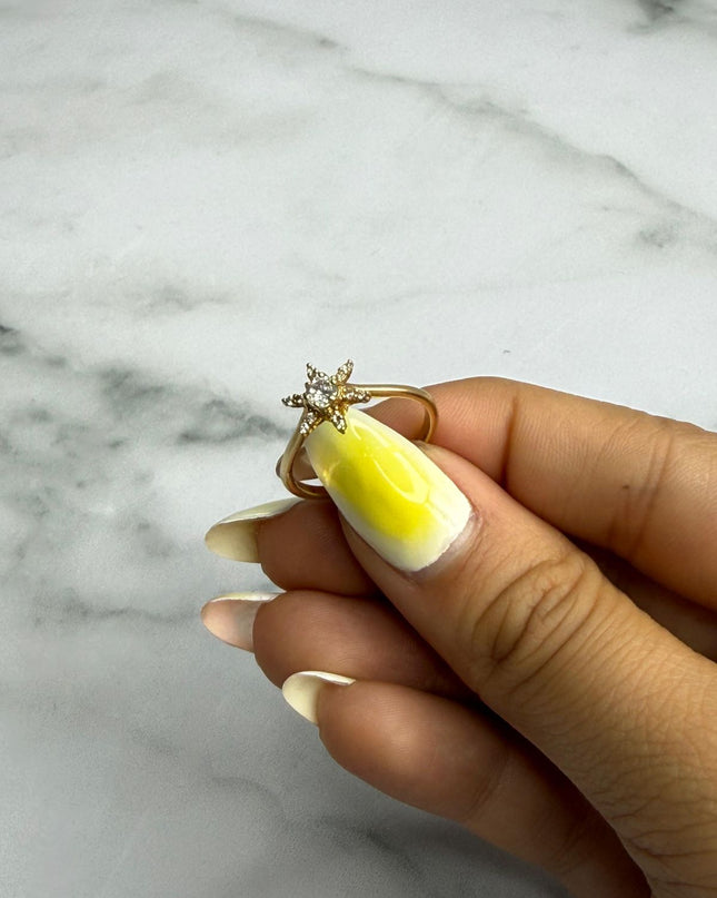 Anillo sol con circones / 1,90 Gr / Talla 5/5 / Oro amarillo 18k